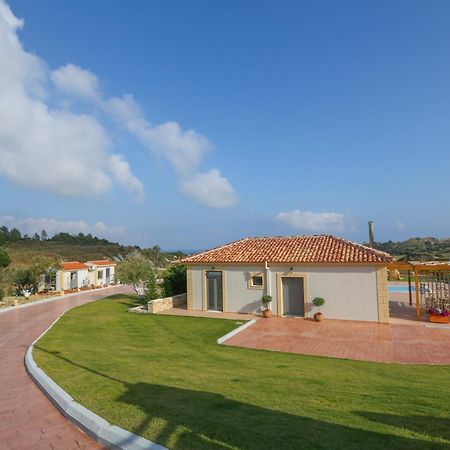 Ameadros Resort Mantzavináta 외부 사진
