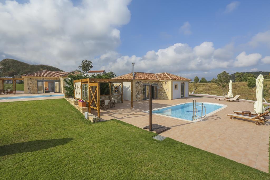 Ameadros Resort Mantzavináta 외부 사진